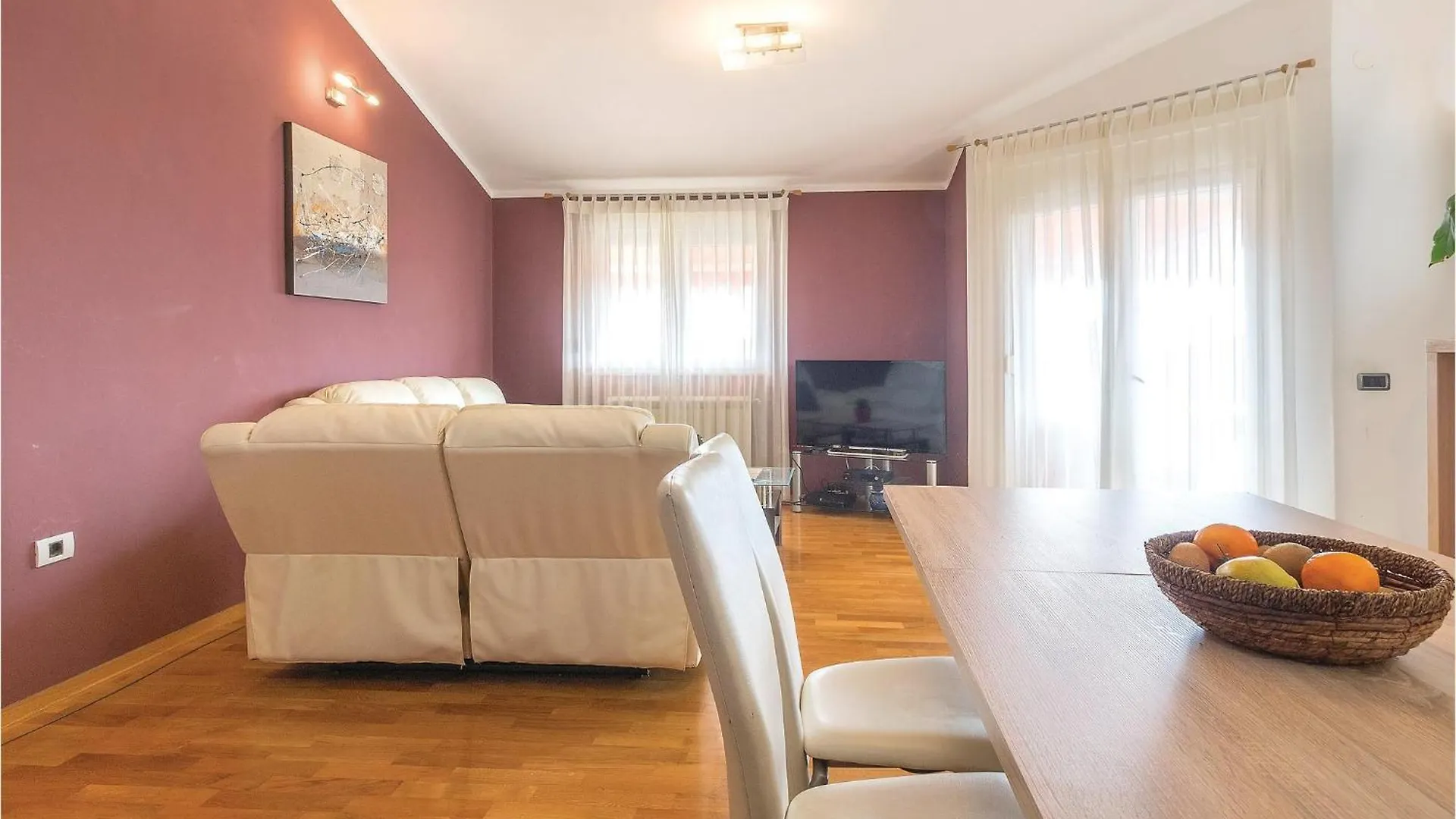 4 Bedroom Stunning Apartment In Pula Croatia